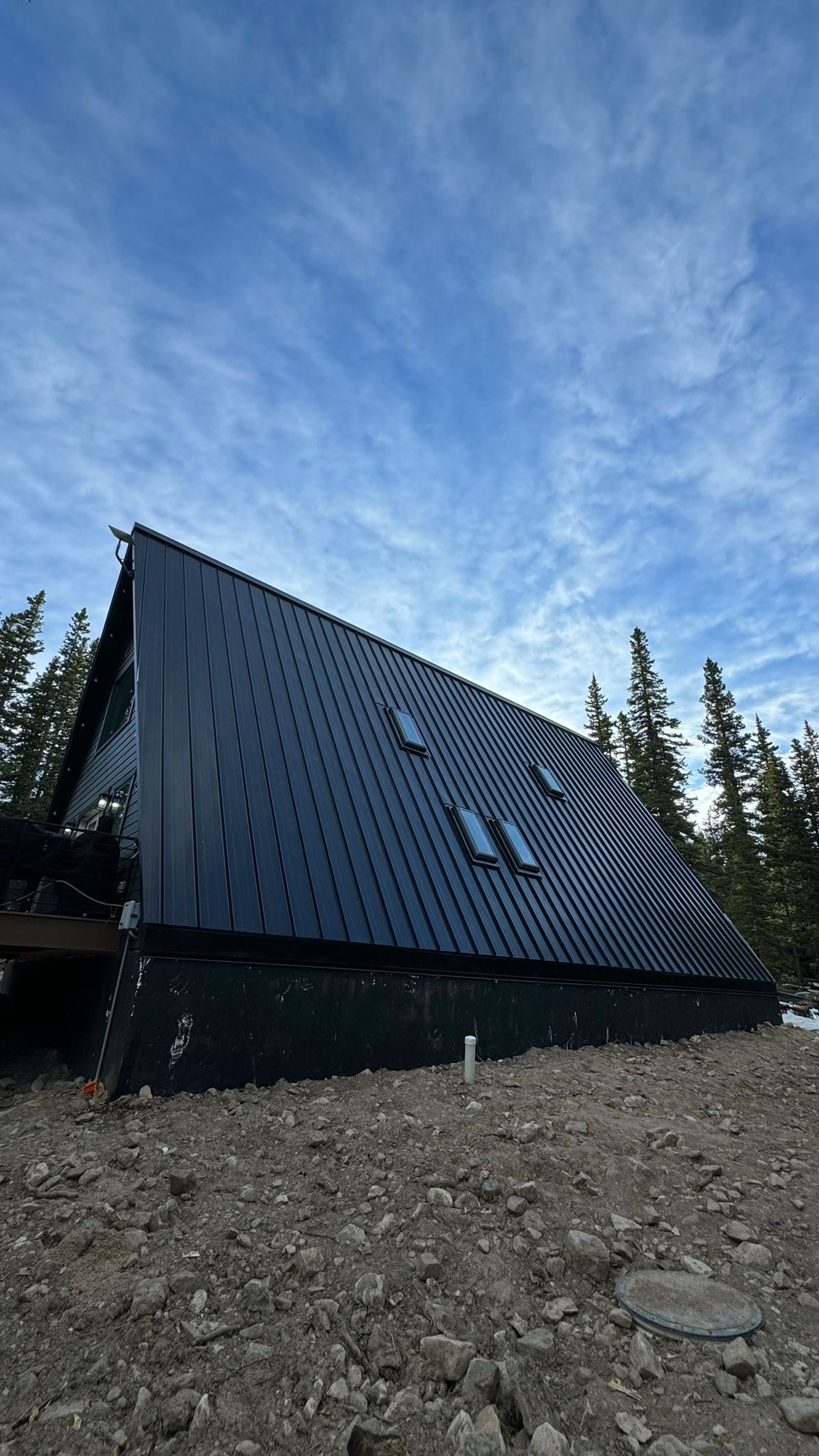 Standing-seam metal roof